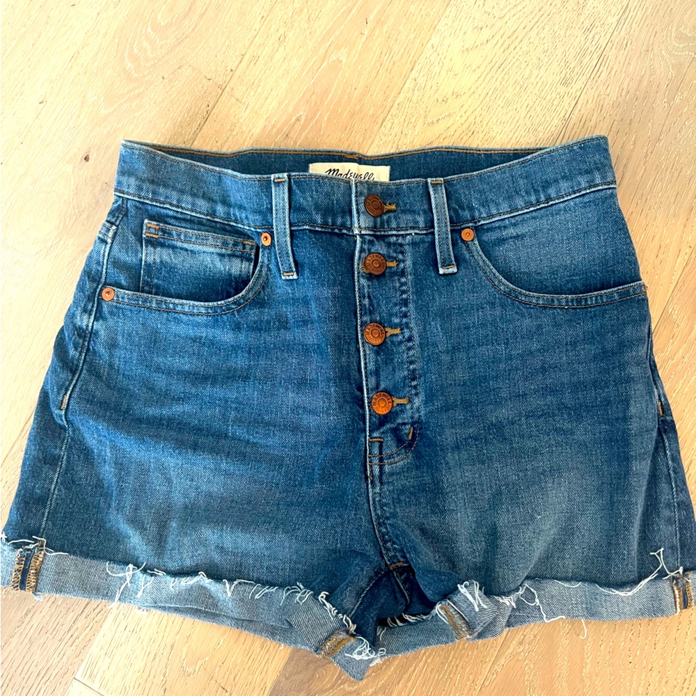 Madewell denim shorts!